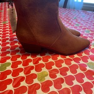 NWT Banana Republic Boots